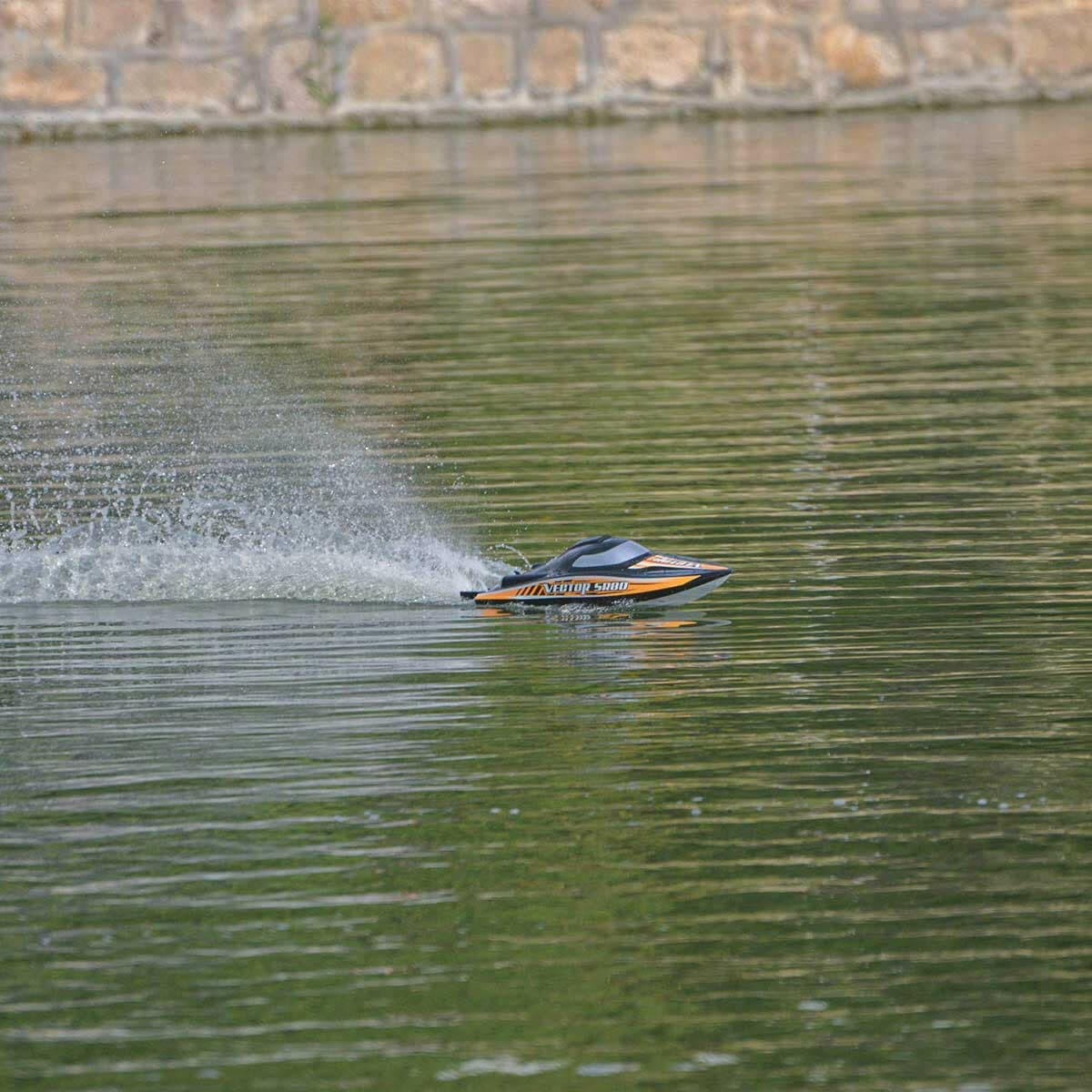 Vector SR80 45mph Super High Speed Boat with Auto Roll Back Function and ABS Plastic Hull (798-4) RTR - EXHOBBY